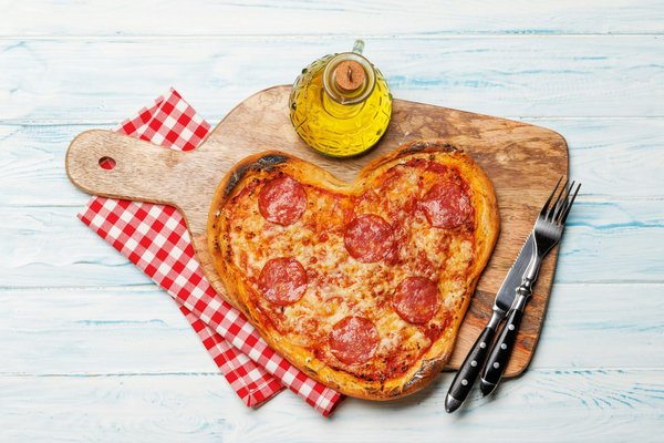 Quels sont les thèmes du sacré et du profane dans les madrigaux de la Renaissance ?