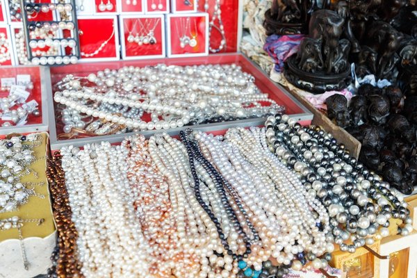 Comment créer une boîte à souvenirs familiale avec des objets de tous les jours ?