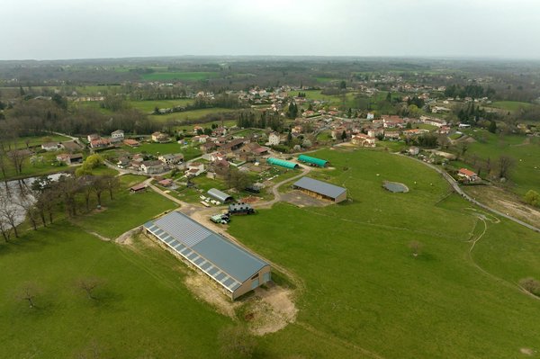 Choisir un constructeur pour votre hangar photovoltaïque