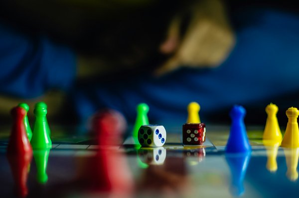 Jeu de société sur-mesure pour entreprise : choisissez la construction durable pour la thématique